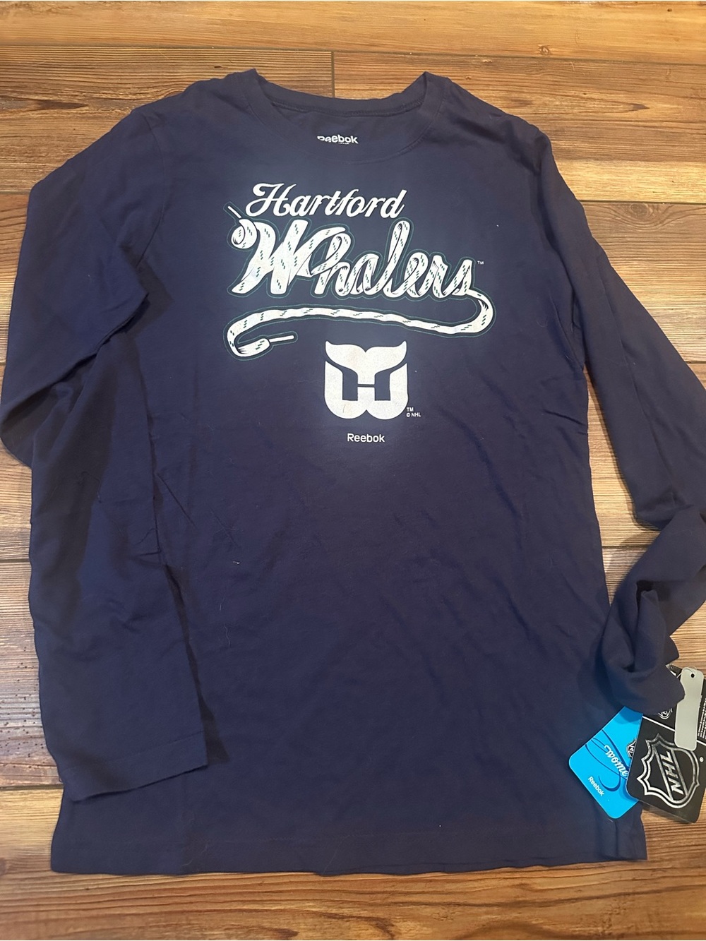 Reebok Hartford Whalers Navy Long Sleeve Tee Womens size small